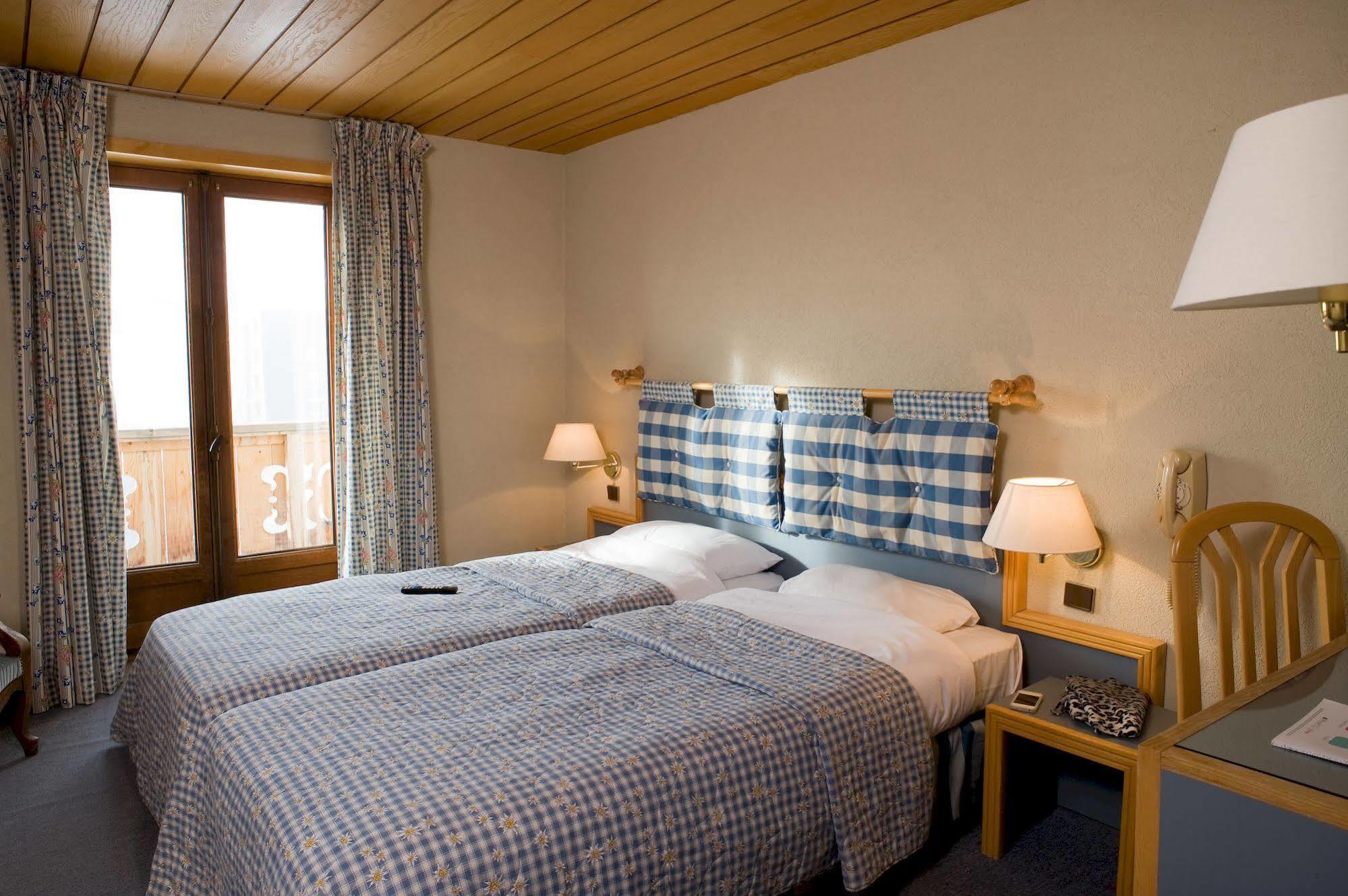 Madame Vacances Hotel Le Christina Alpe d'Huez Exteriér fotografie