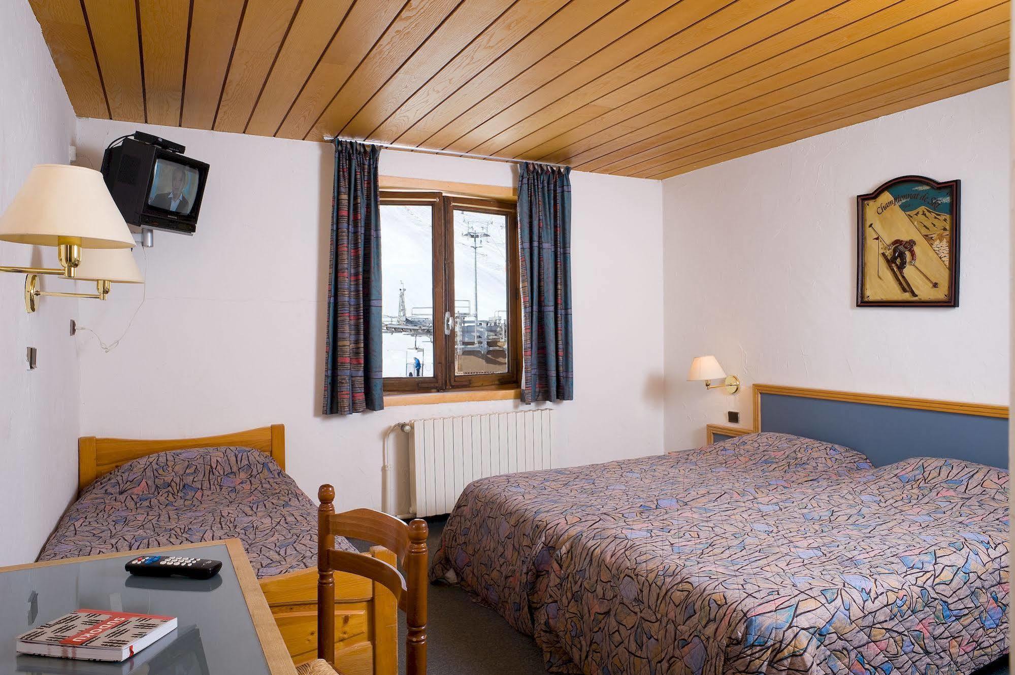Madame Vacances Hotel Le Christina Alpe d'Huez Exteriér fotografie