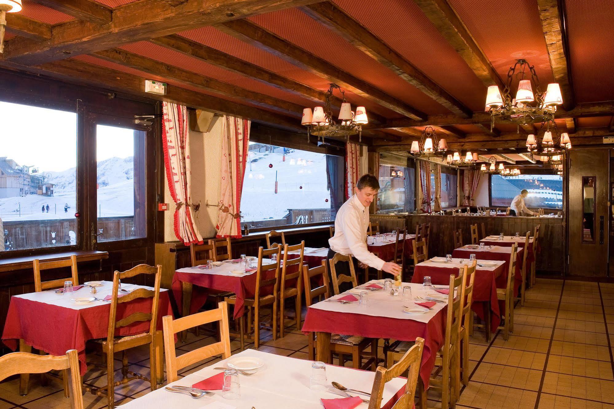 Madame Vacances Hotel Le Christina Alpe d'Huez Exteriér fotografie