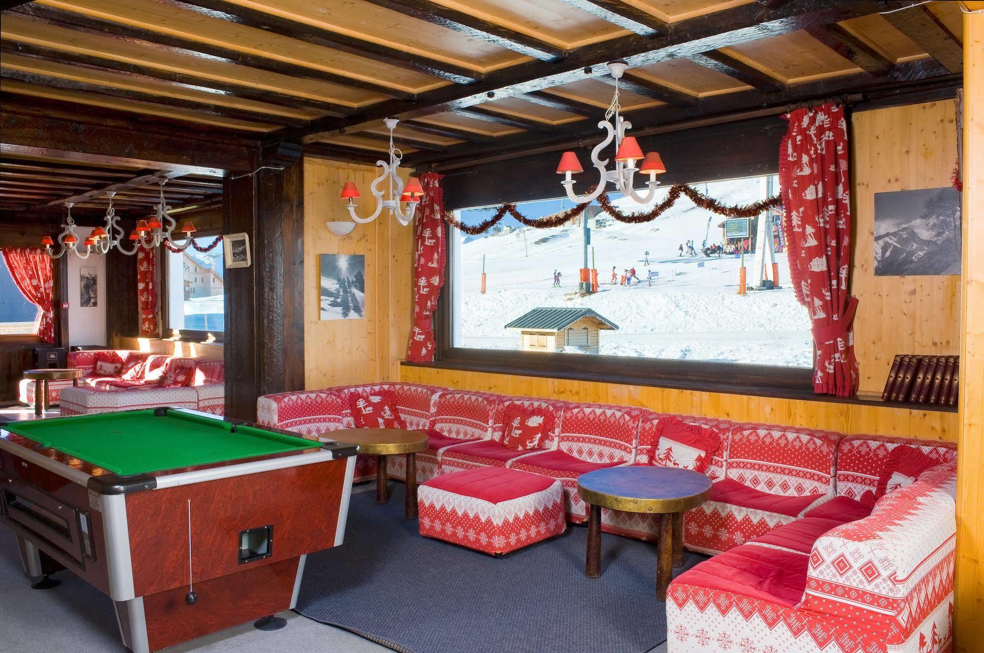 Madame Vacances Hotel Le Christina Alpe d'Huez Exteriér fotografie